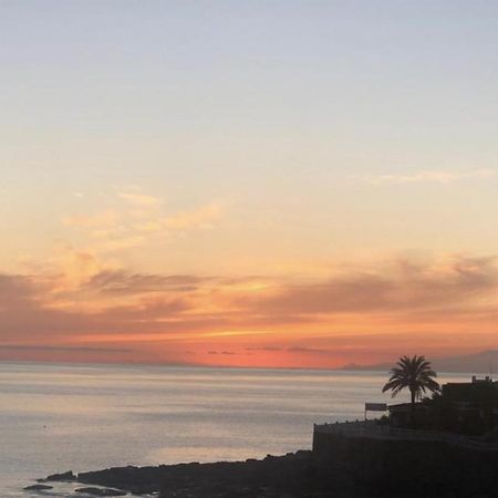 Apartamento Arguineguín, en el casco marinero con sol todo el año Exterior foto